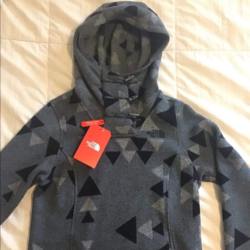 NorthFace Crescent Hooded Fleece Pullover - NWT